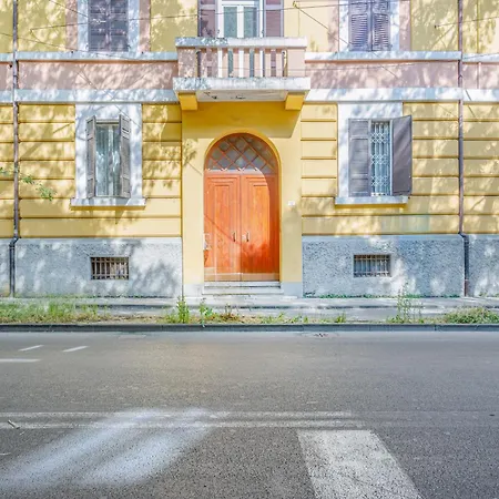 Next Stop Relax - Near Station 3*