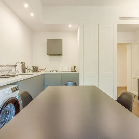 Next Stop Relax - Near Station Pensionat 3*