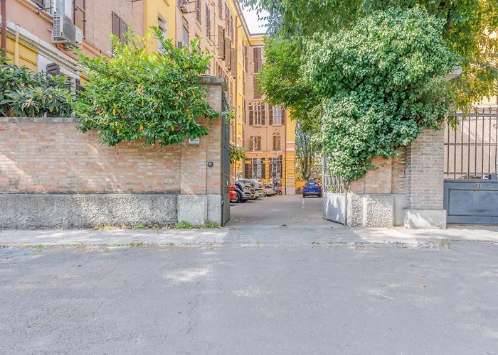 Next Stop Relax - Near Station Pensión 3*