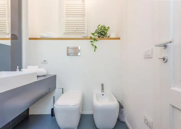 Next Stop Relax - Near Station 3* Modena