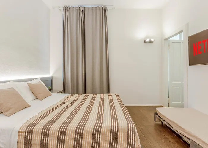 Next Stop Relax - Near Station 招待所 3*