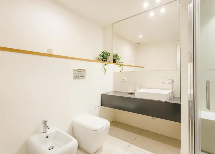 Next Stop Relax - Near Station 3* Modena